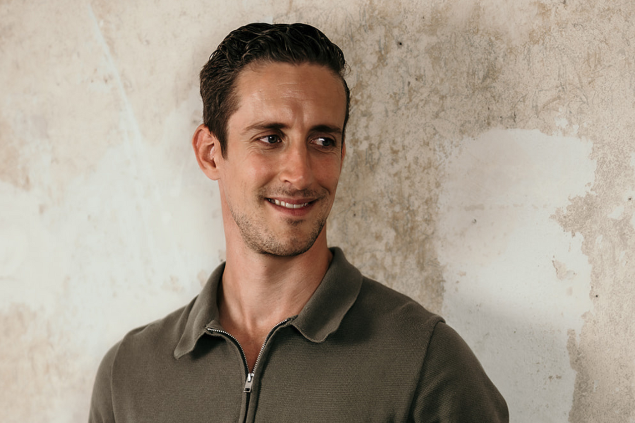 Julian Wess, Founder von Nopalicious: Seine Story zeigt, wie aus der Suche nach einer einfachen Hydration-Routine ein leckeres Getränkepulver für jeden Tag wurde.